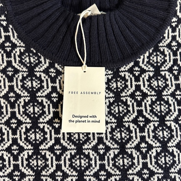 Free Assembly Fair Isle Sweater Size L NWT Cozy Knit - Picture 2 of 11